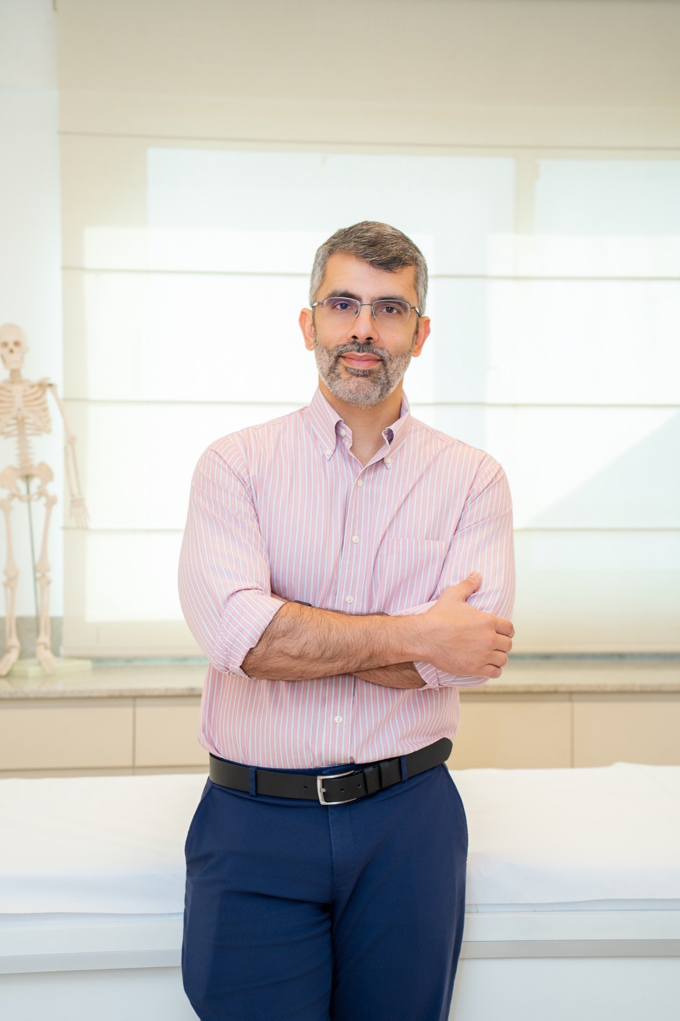 Dr. Gláucio Siqueira, ortopedista especialista em ombro e cotovelo